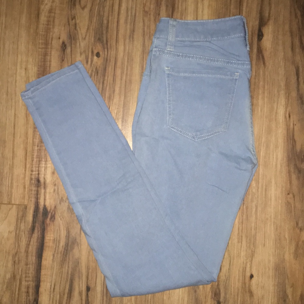 High waisted jeans